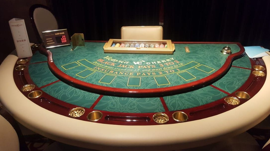 Live Baccarat: Sensasi Kasino Real-Time yang Semakin Populer di Era Digital